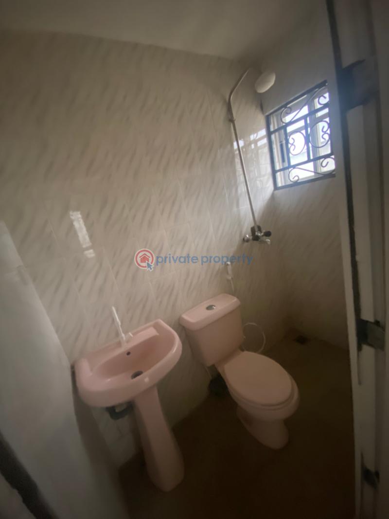 3 bedroom Block Of Flats For Rent Olorunkemi Estate,opp Promiseland Elebu ,off Akala Express Akala Express Ibadan Oyo - 9