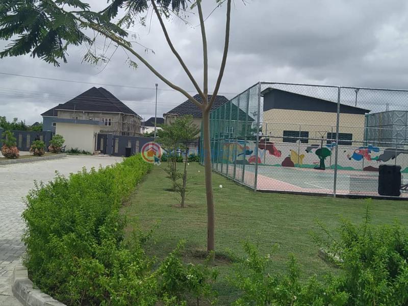 A 3-bedroom semi-detached bungalow @ beechwood park estate - 10 3 bedroom Detached Bungalow For Sale Beechwood Park Lakowe Ajah Lagos - 10