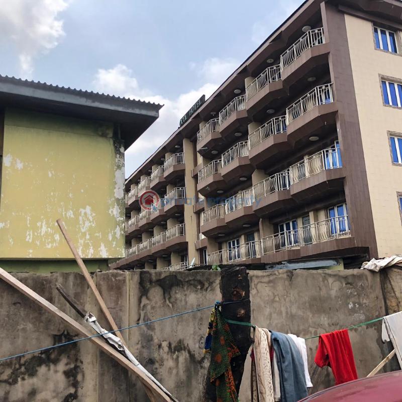 10 bedroom Hotel For Rent Off Onipanu Bus Stop Ikorodu Road Shomolu Lagos - 7