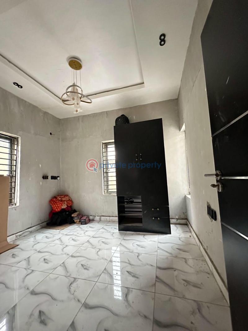 A  3bedroom bungalow with security house at aba-nla, (3 houses to the main road - 2 3 bedroom Bungalow For Sale Ologuneru–eleyele Road Ibadan Oyo - 2