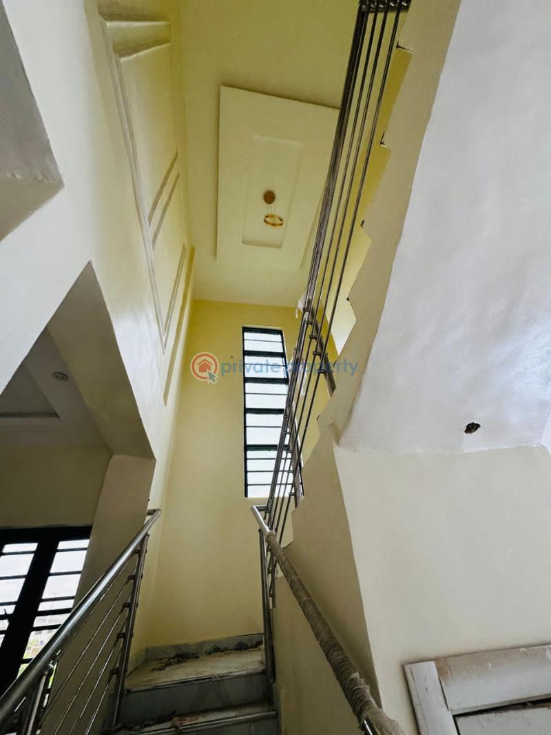 House For Rent At Kolapo Ishola Gra. Akobo Ibadan Oyo - 6