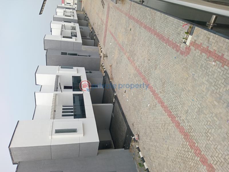 4 bedroom Semi detached Duplex For Sale Ajah Royal Plam Court Ado Ajah Lagos - 2