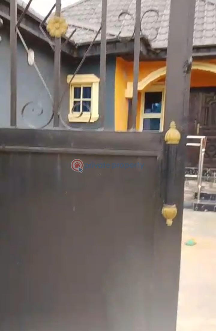4 bedroom Bungalow For Sale Ikola Alagbado Abule Egba Lagos - 1