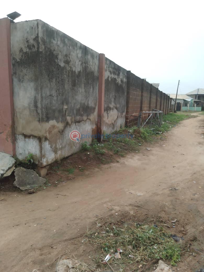 A 4-bedroom bungalow and a large hall used as a bakery with 4 offices - 3 4 bedroom Detached Bungalow For Sale Mowe Ogun area  - 3