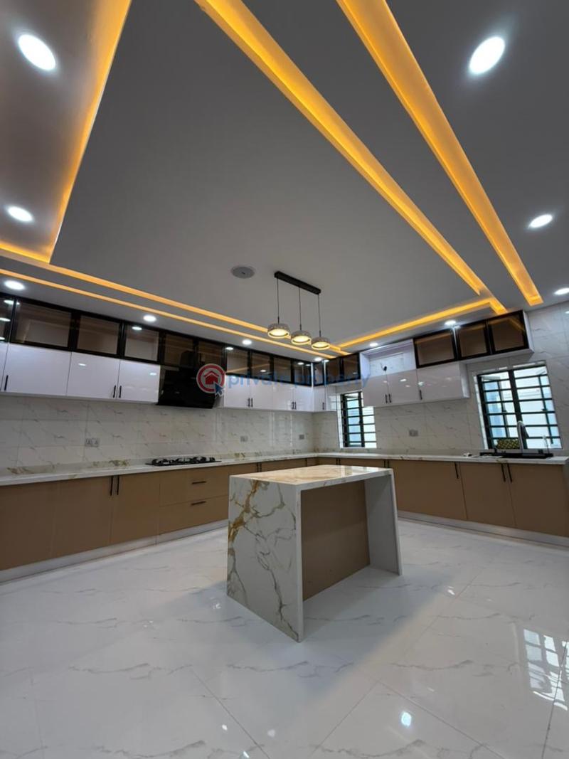 A 4 bedroom detached duplex + bq + 10kva solar inverter - 13 4 bedroom Detached Duplex For Sale Yemoja Street, Oluyole Ibadan Oyo - 13