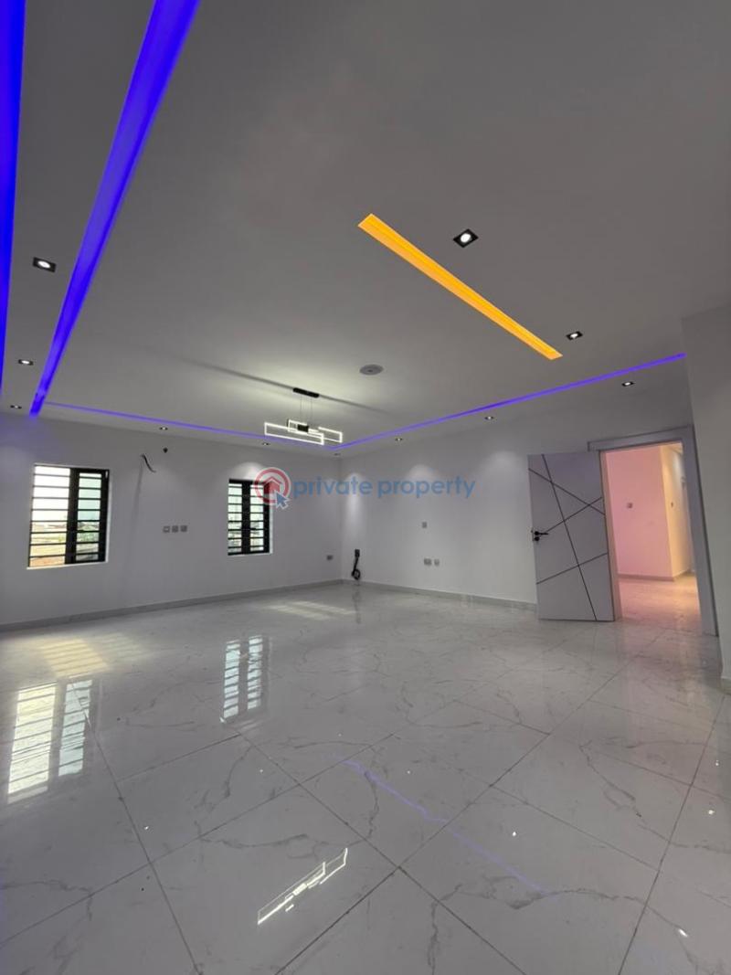 A 4 bedroom detached duplex + bq + 10kva solar inverter - 15 4 bedroom Detached Duplex For Sale Yemoja Street, Oluyole Ibadan Oyo - 15