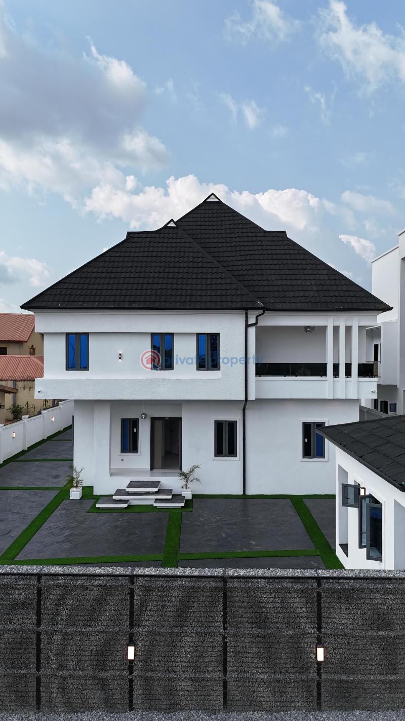A 4 bedroom detached duplex + bq + 10kva solar inverter - 17 4 bedroom Detached Duplex For Sale Yemoja Street, Oluyole Ibadan Oyo - 17