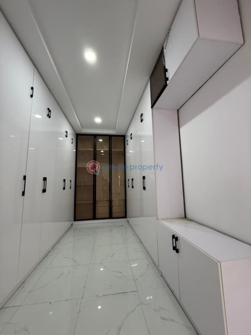 A 4 bedroom detached duplex + bq + 10kva solar inverter - 16 4 bedroom Detached Duplex For Sale Yemoja Street, Oluyole Ibadan Oyo - 16