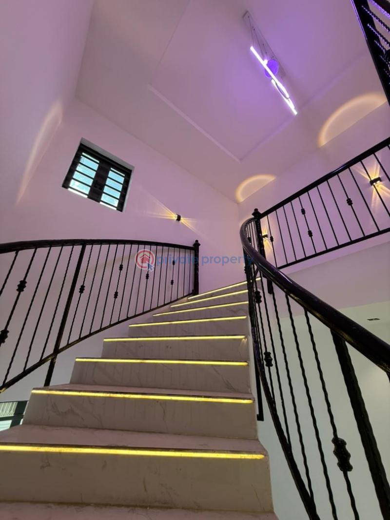 A 4 bedroom detached duplex + bq + 10kva solar inverter - 10 4 bedroom Detached Duplex For Sale Yemoja Street, Oluyole Ibadan Oyo - 10