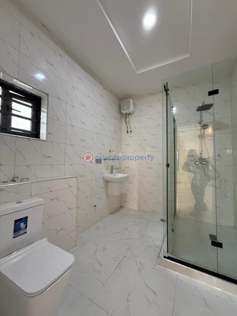 A 4 bedroom detached duplex + bq + 10kva solar inverter - 8 4 bedroom Detached Duplex For Sale Yemoja Street, Oluyole Ibadan Oyo - 8