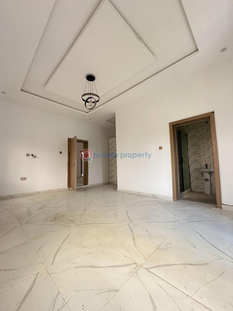 A 4 bedroom detached duplex + bq - 11 4 bedroom Detached Duplex For Sale Chief Lateef Oyelade Gra, Oluyole, Oluyole Estate Ibadan Oyo - 11