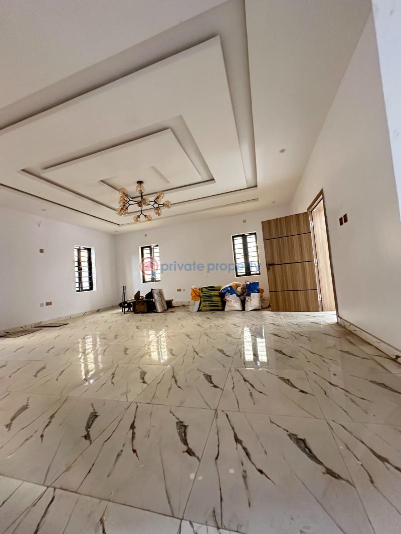 A 4 bedroom detached duplex + bq - 9 4 bedroom Detached Duplex For Sale Chief Lateef Oyelade Gra, Oluyole, Oluyole Estate Ibadan Oyo - 9