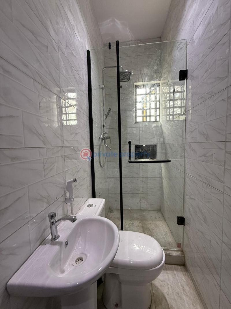 A 4 bedroom detached duplex + bq - 3 4 bedroom Detached Duplex For Sale Carlton Gate Estate Akobo Ibadan Oyo - 3