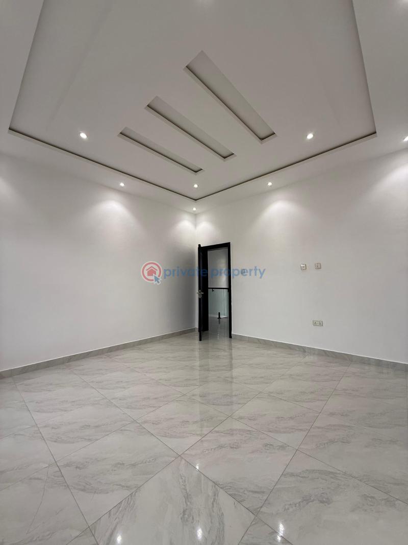 A 4 bedroom detached duplex with a room bq - 13 4 bedroom Detached Duplex For Sale Heritage Estate, Akala Express, Akala Express Ibadan Oyo - 13