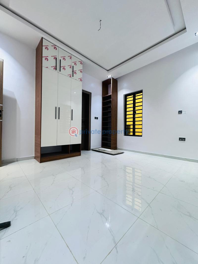 4 bedroom Detached Duplex For Sale Carlton Gate Estate Akobo Ibadan Oyo - 12