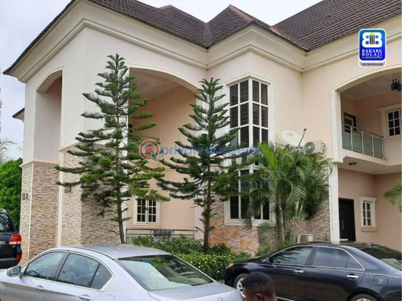 4 bedroom Detached Duplex For Sale Abuja Phase 2  - 1