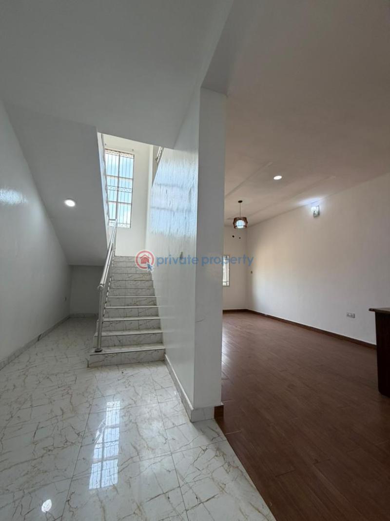 4 bedroom Detached Duplex For Sale Kolapo Ishola Gra, Akobo Ibadan Oyo - 6