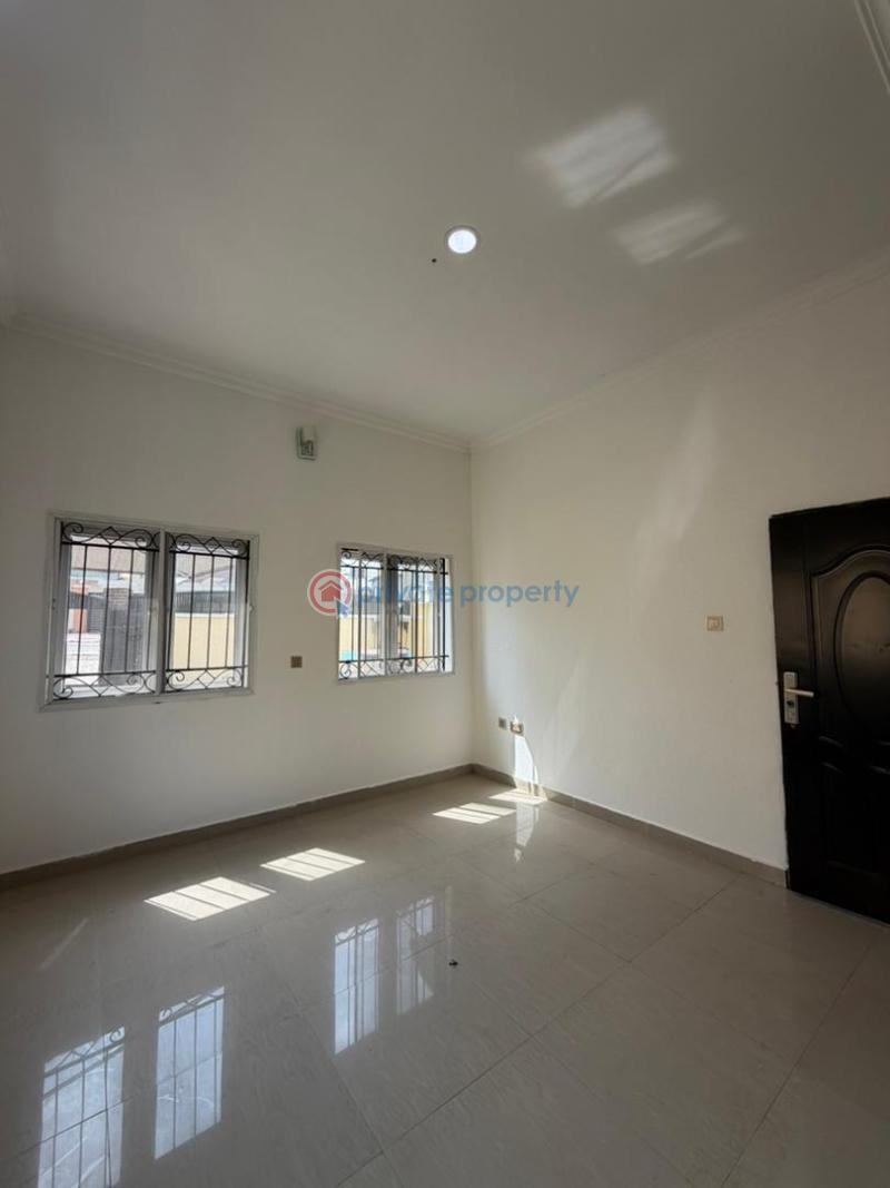 4 bedroom Detached Duplex For Sale Kolapo Ishola Gra, Akobo Ibadan Oyo - 5