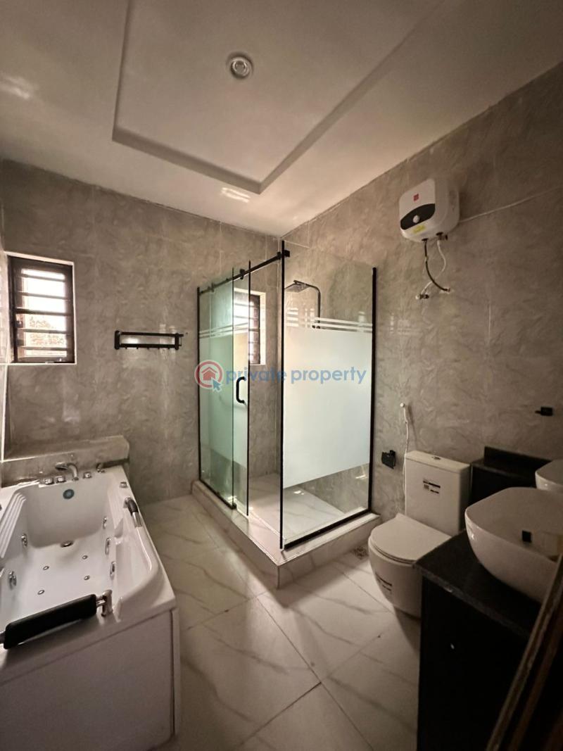 4 bedroom Detached Duplex For Sale Carlton Gate Estate Akobo Ibadan Oyo - 31