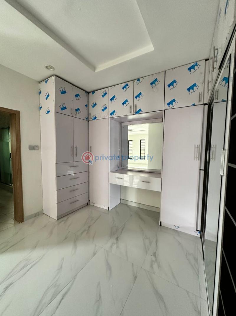 4 bedroom Detached Duplex For Sale Carlton Gate Estate Akobo Ibadan Oyo - 25