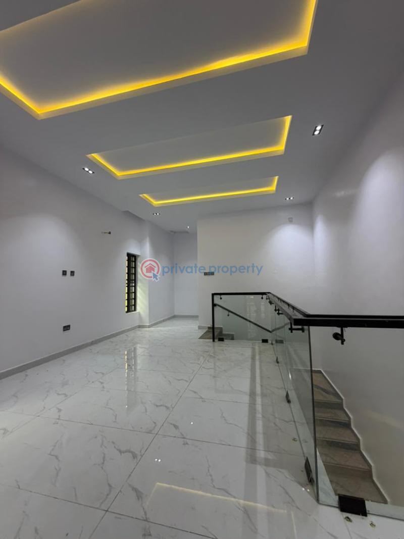 House For Sale At Jericho Hill Estate, Jericho Gra, Ibadan Ibadan Oyo - 3