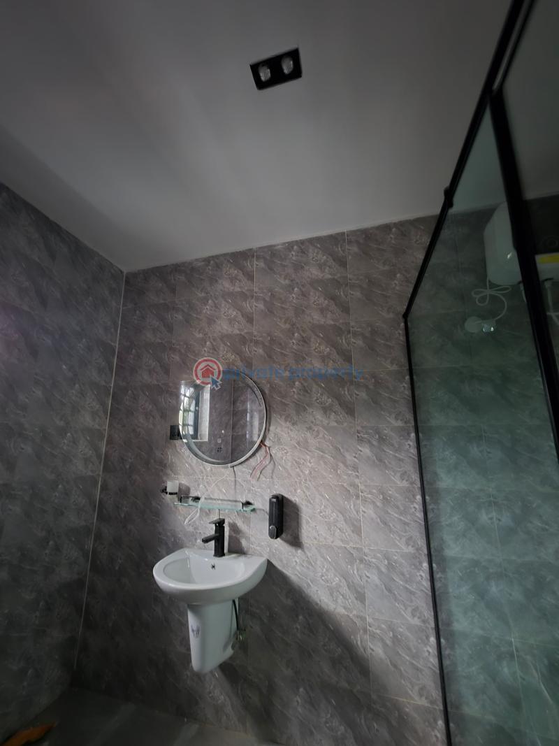 House For Sale Bashorun Housing Estate, Opposite Kolapo Ishola Gra, Akobo, Ibadan. Akobo Ibadan Oyo - 3