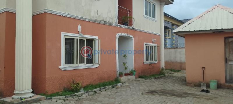 10 bedroom Townhouse For Sale Vina Estate Badore Ajah Lagos - 4
