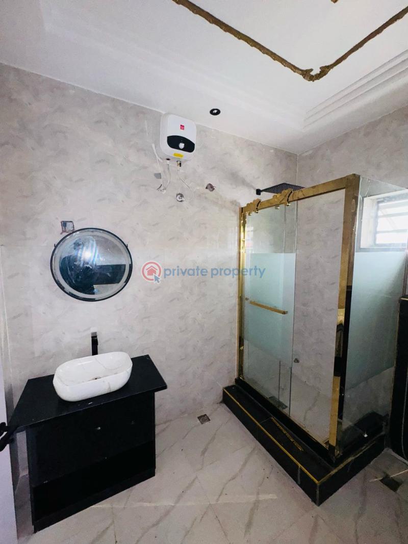 5 bedroom Detached Duplex For Sale New Bodija Estate Bodija Ibadan Oyo - 3