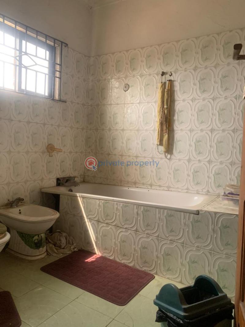 A 5bedroom duplex with good amenities @ martin estate, off alagbole-akute road. - 13 5 bedroom Detached Duplex For Sale Martins Estate, Off Alagbole Akute Road, Via Ojodu Berger Yakoyo/Alagbole Ojodu Lagos - 13