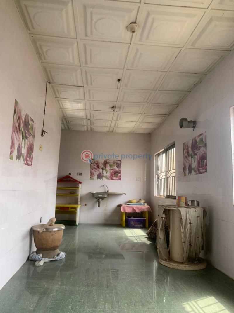A 5bedroom duplex with good amenities @ martin estate, off alagbole-akute road. - 15 5 bedroom Detached Duplex For Sale Martins Estate, Off Alagbole Akute Road, Via Ojodu Berger Yakoyo/Alagbole Ojodu Lagos - 15
