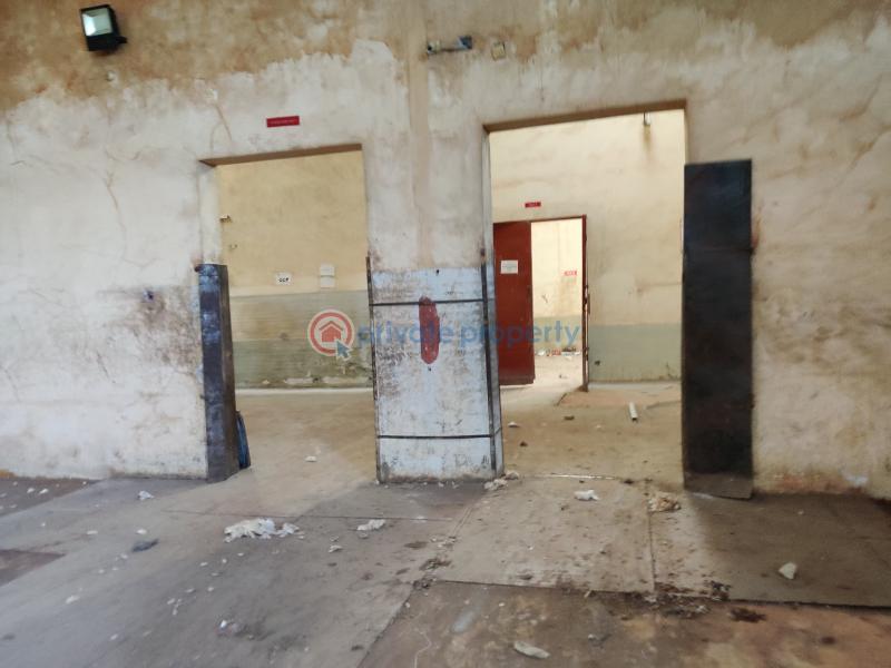 A 6bay warehouse/factory buildings with office on 7045sq mtrs of land with cofo - 21 Warehouse For Sale Sasure Road, By Medina Estate, Off Agbara At An Expressway, Igbesa, Ogun State. About 10 To 15minutes Drive From Agbara Bus Stop Agbara (Ogun) Ogun area  - 21