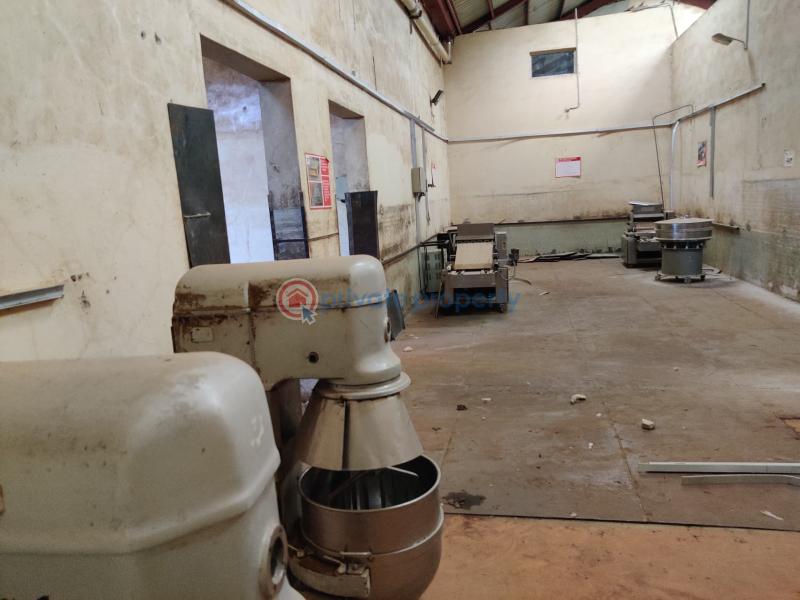 A 6bay warehouse/factory buildings with office on 7045sq mtrs of land with cofo - 7 Warehouse For Sale Sasure Road, By Medina Estate, Off Agbara At An Expressway, Igbesa, Ogun State. About 10 To 15minutes Drive From Agbara Bus Stop Agbara (Ogun) Ogun area  - 7