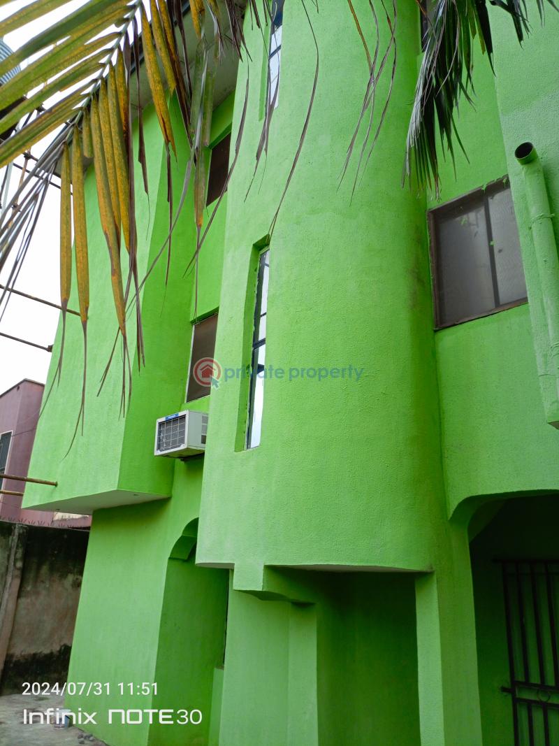 A 6bedroom all ensuite duplex with 3shops on a tarred road - 3 6 bedroom Detached Duplex For Sale An Estate At Cement Mangoro Ikeja Lagos - 3