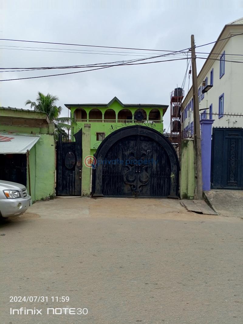 A 6bedroom all ensuite duplex with 3shops on a tarred road - 6 6 bedroom Detached Duplex For Sale An Estate At Cement Mangoro Ikeja Lagos - 6