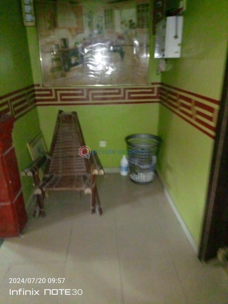 A 6bedroom detached duplex @ magboro, after ojodu berger. - 13 6 bedroom Detached Duplex For Sale Behind Wisebuyer Supermarket Magboro Lagos Extension Ogun - 13