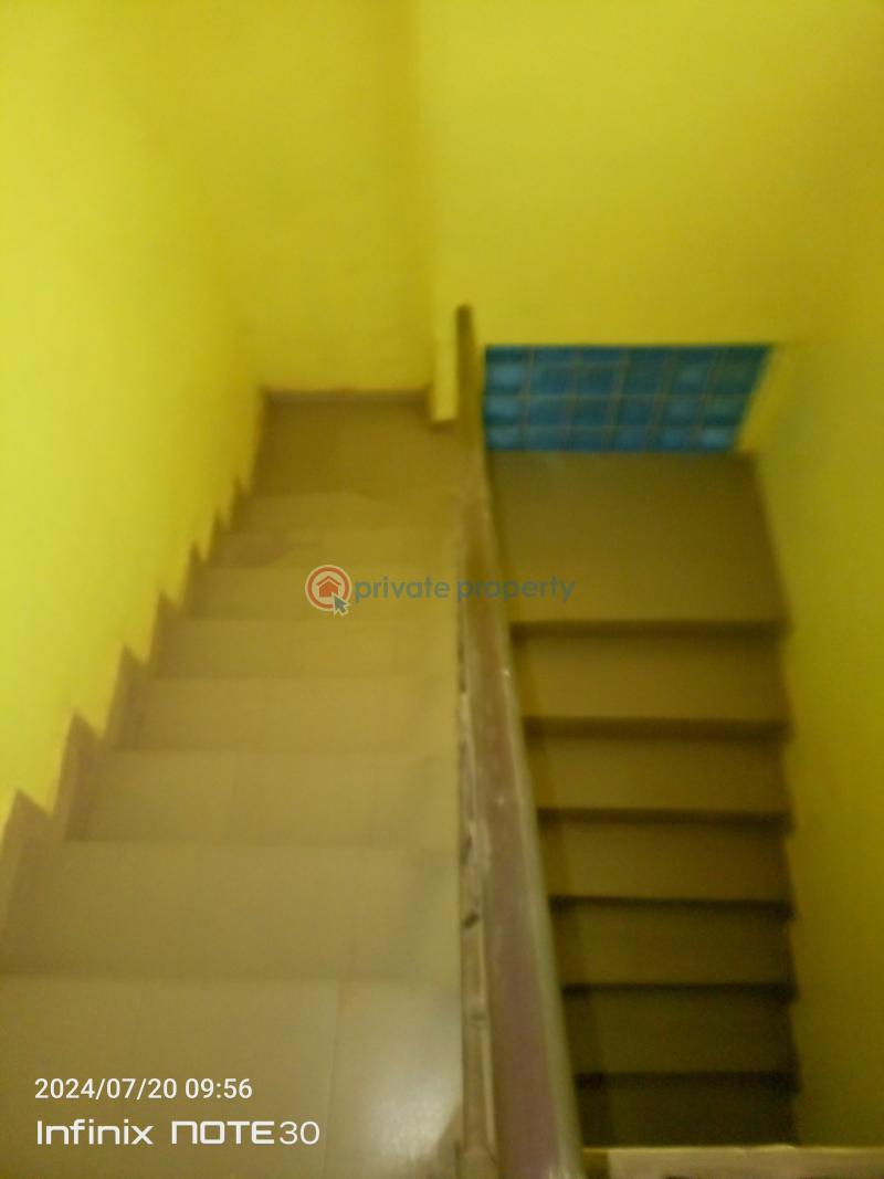 A 6bedroom detached duplex @ magboro, after ojodu berger. - 19 6 bedroom Detached Duplex For Sale Behind Wisebuyer Supermarket Magboro Lagos Extension Ogun - 19