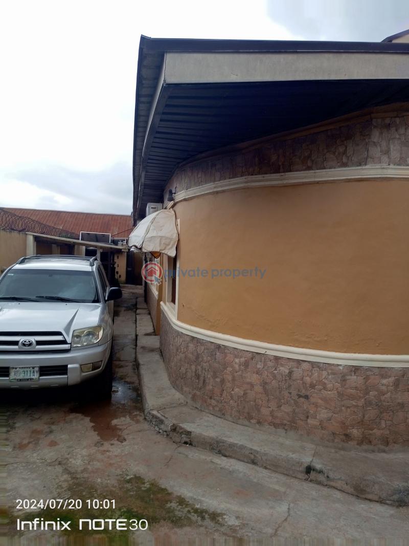 A 6bedroom detached duplex @ magboro, after ojodu berger. - 2 6 bedroom Detached Duplex For Sale Behind Wisebuyer Supermarket Magboro Lagos Extension Ogun - 2