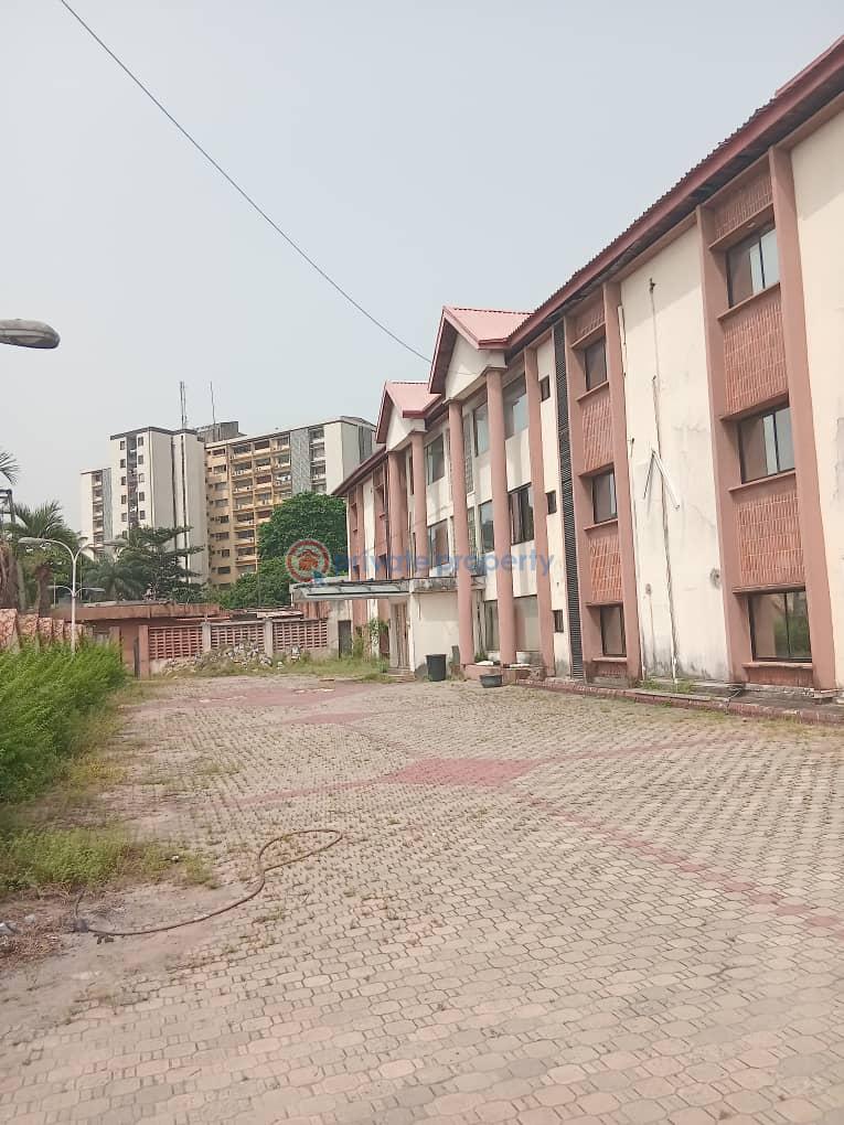 10 bedroom Hotel For Sale Kofo Abayomi, Victoria Island, Lagos Kofo Abayomi Victoria Island Lagos - 4