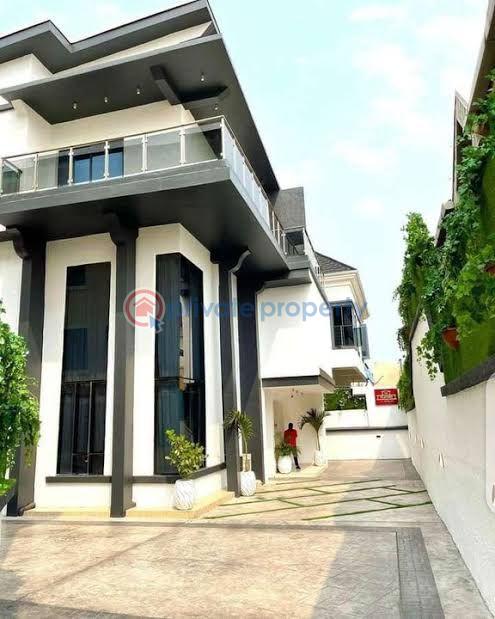 7 bedroom Detached Duplex For Sale Chevy View Lekki Chevron Drive Lekki Lagos - 1