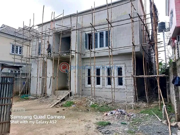 For sale 5 bedroom Duplex In A Gated Estate At Chell Cooperative Port