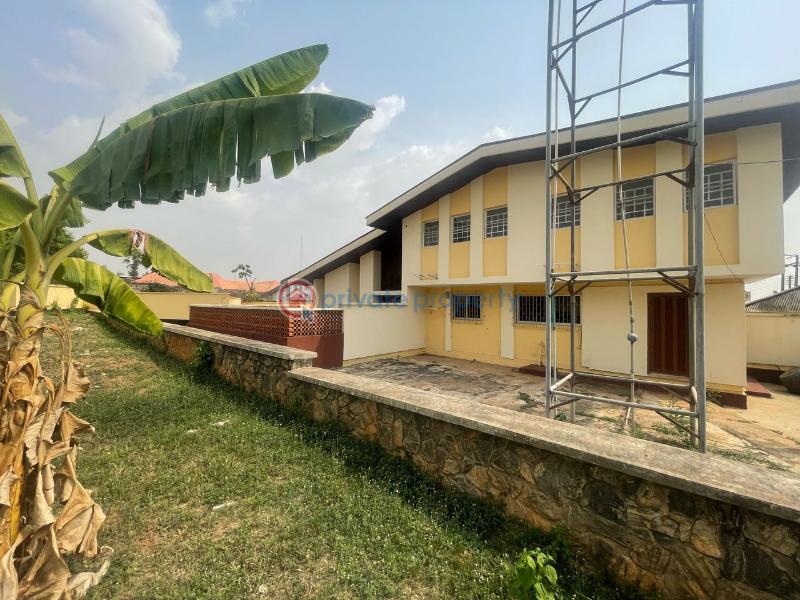 Mixed use Land For Sale Old Bodija Estate Ibadan Oyo - 1