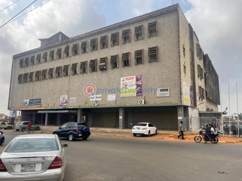 Mall/Complex/Plaza For Sale Dugbe Eleyele Ibadan Oyo
