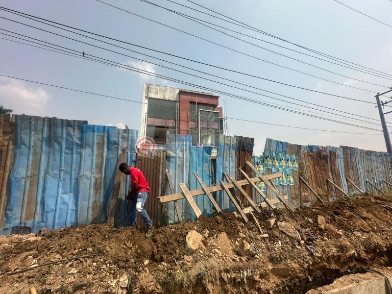 Mall/Complex/Plaza For Sale Bodija Ibadan Oyo - 7