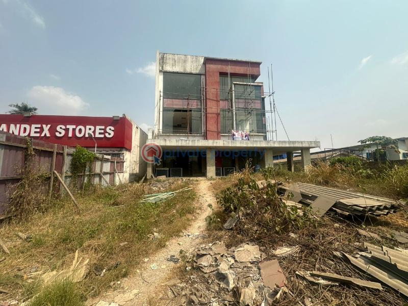 Mall/Complex/Plaza For Sale Bodija Ibadan Oyo - 10
