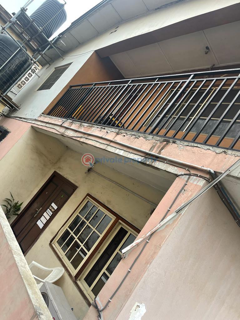 Block Of Flats For Sale Ojo Close By Total Fuel Station, Oregun Ikeja Lagos - 5