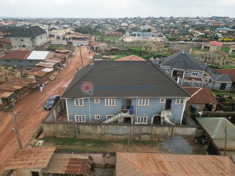 A block of flat for sale at a very good location off akobo - 3 10 bedroom Block Of Flats For Sale Idi Ape, Olorunda Akobo Ibadan Oyo - 3