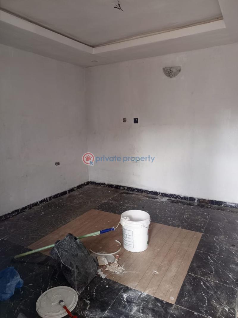 2 bedroom Block Of Flats For Rent Silver Point Estate Badore Ajah Lagos - 0