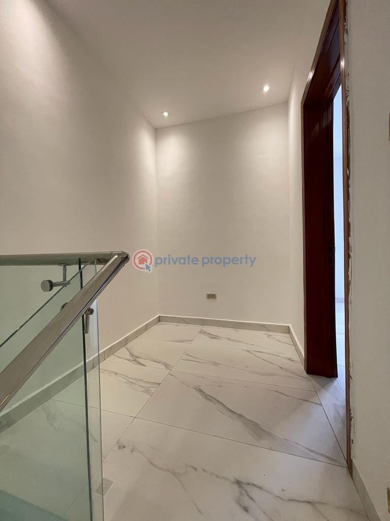 5 bedroom Flat & Apartment For Rent Magodo Isheri Ikeja Lagos - 1