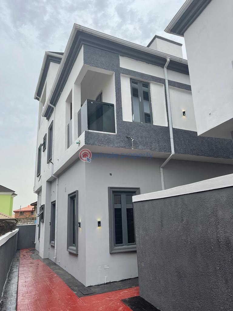 5 bedroom Flat & Apartment For Rent Magodo Isheri Ikeja Lagos - 0