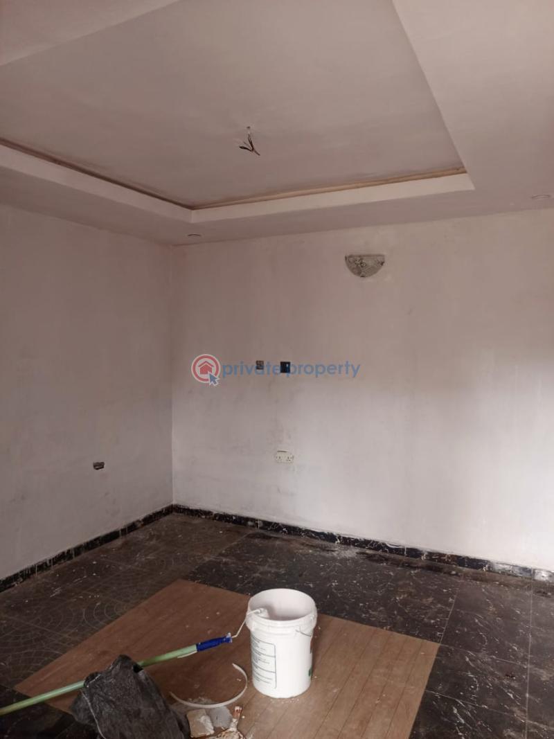 1 bedroom Block Of Flats For Rent Silver Point Estate Badore Ajah Lagos - 1